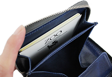 象革ラウンドファスナーミニ財布(象革/日本製）カード収納部分にはカードが15枚程収納できます。