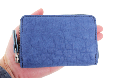 エレファント藍染ラウンドファスナーミニ財布（象革/日本製）手のひらに収まるほどのコンパクトな財布です。